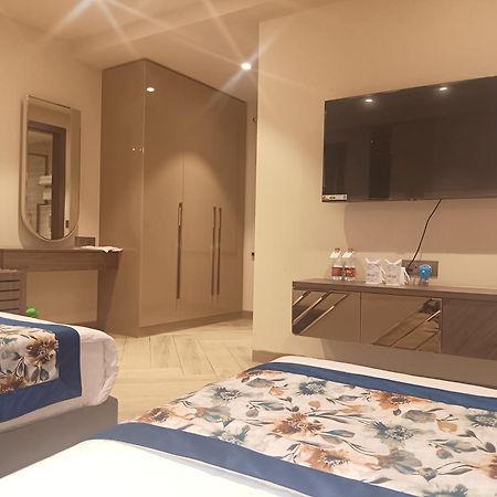 Hotel Cullinan By Qotel Janakpuri Dillí Exteriér fotografie