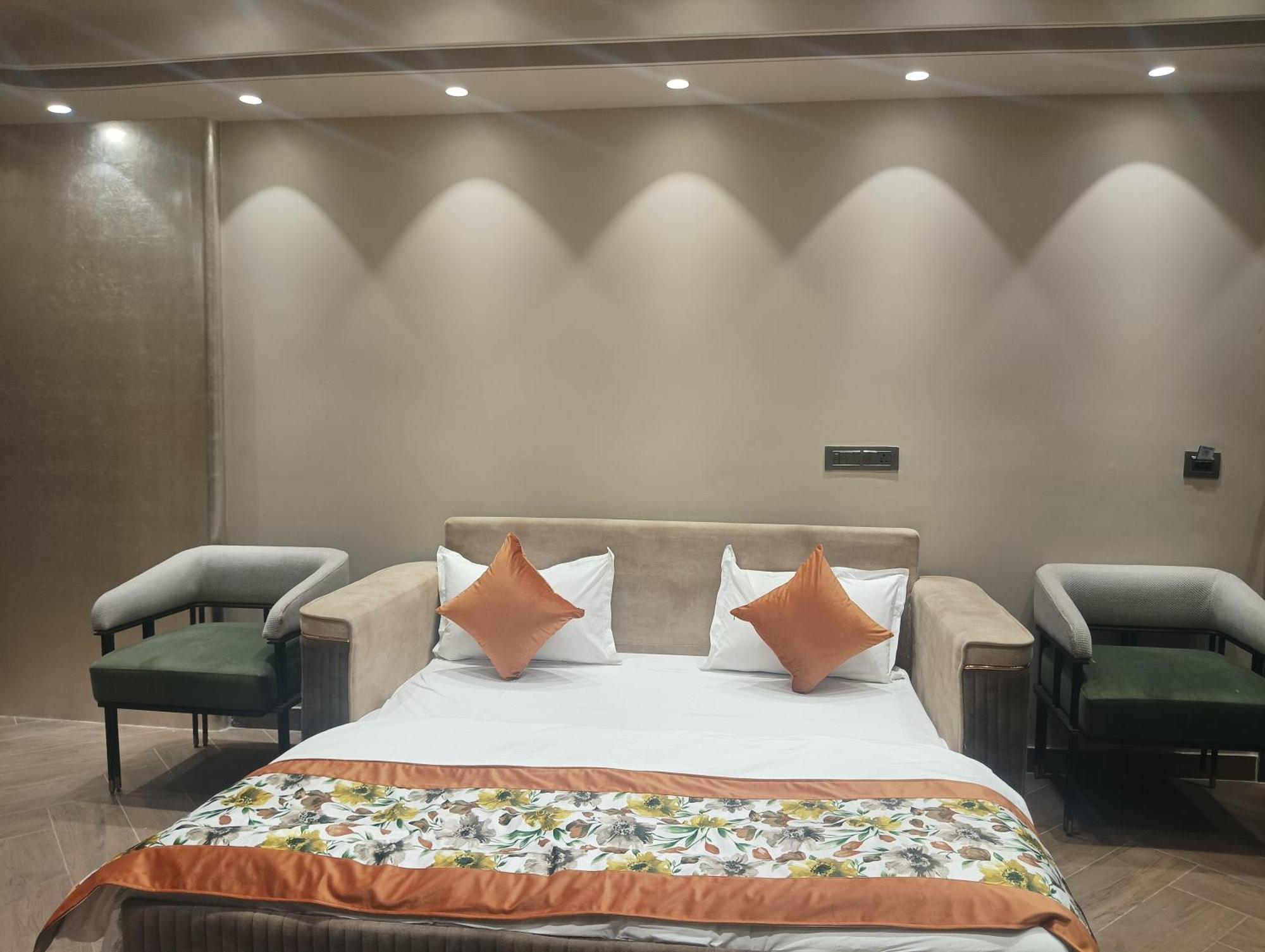Hotel Cullinan By Qotel Janakpuri Dillí Exteriér fotografie