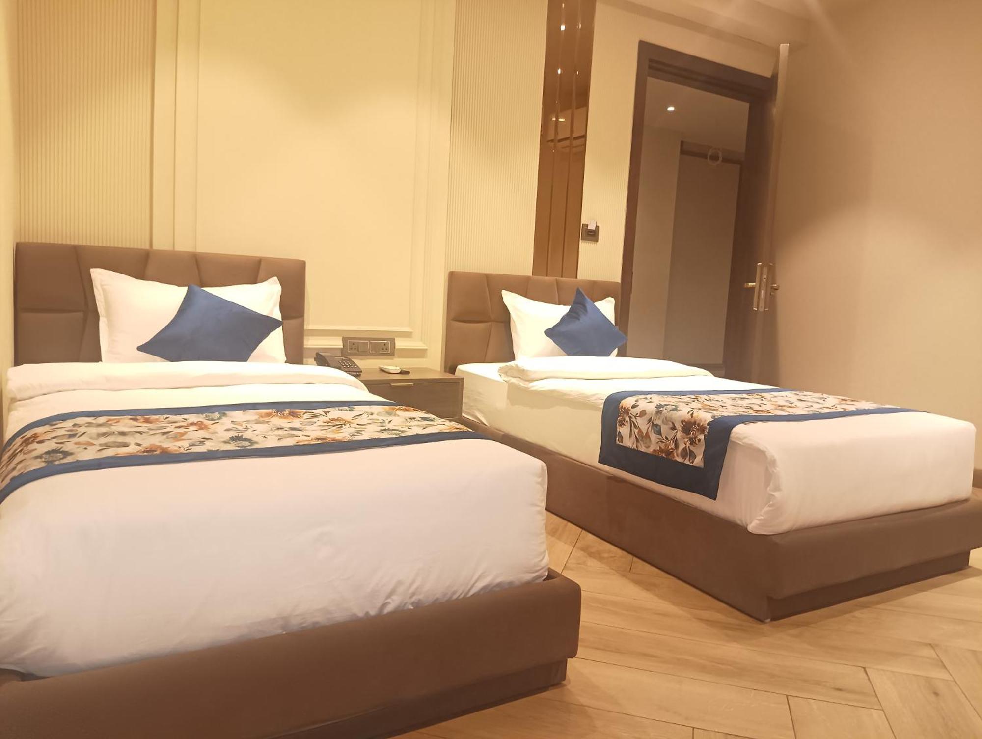 Hotel Cullinan By Qotel Janakpuri Dillí Exteriér fotografie