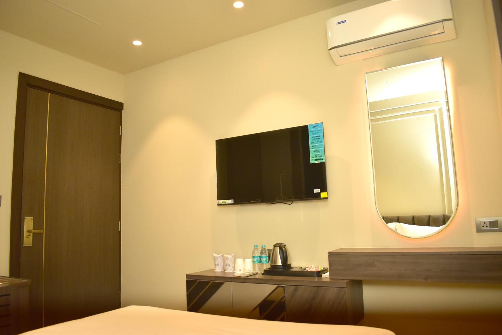 Hotel Cullinan By Qotel Janakpuri Dillí Exteriér fotografie