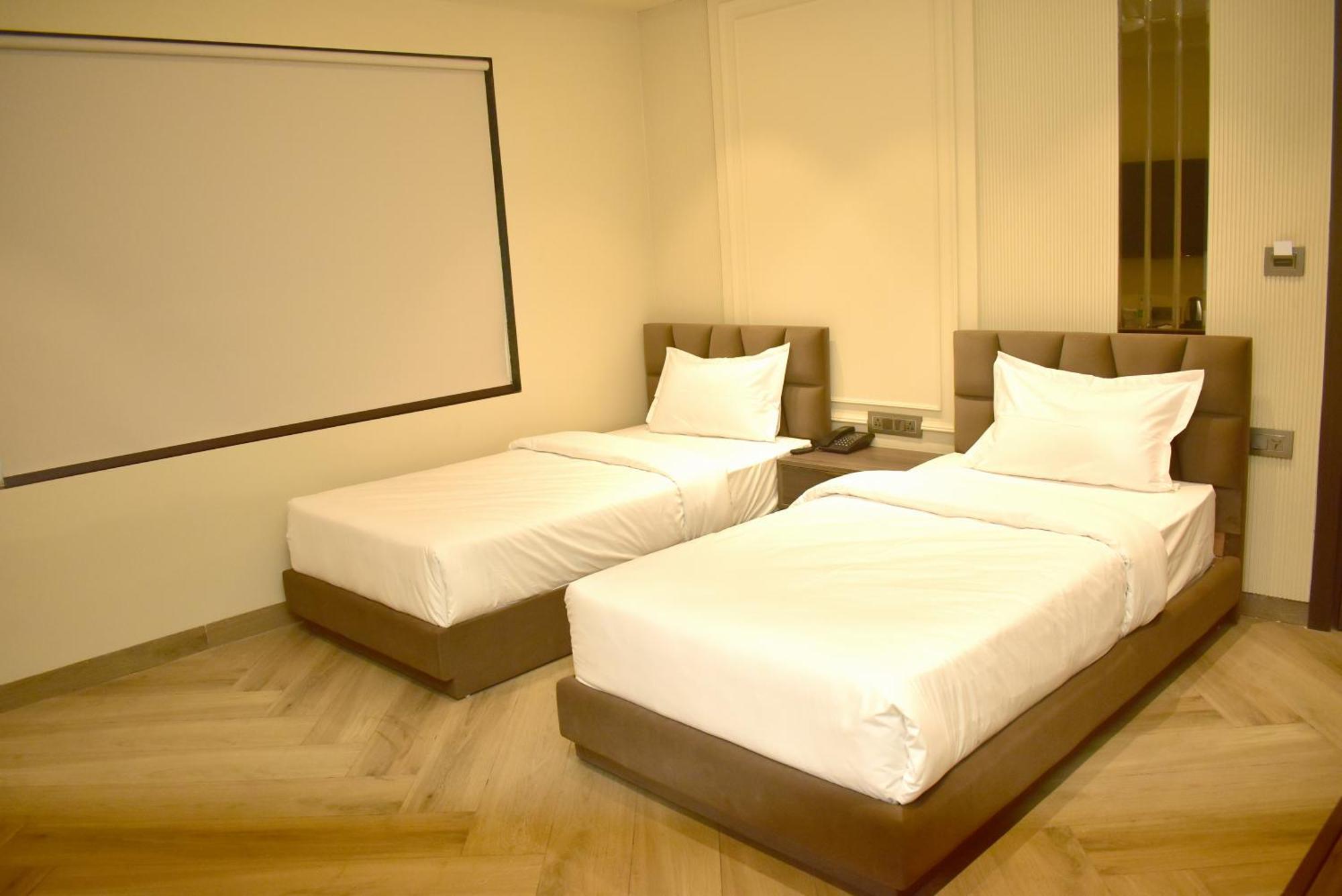 Hotel Cullinan By Qotel Janakpuri Dillí Exteriér fotografie