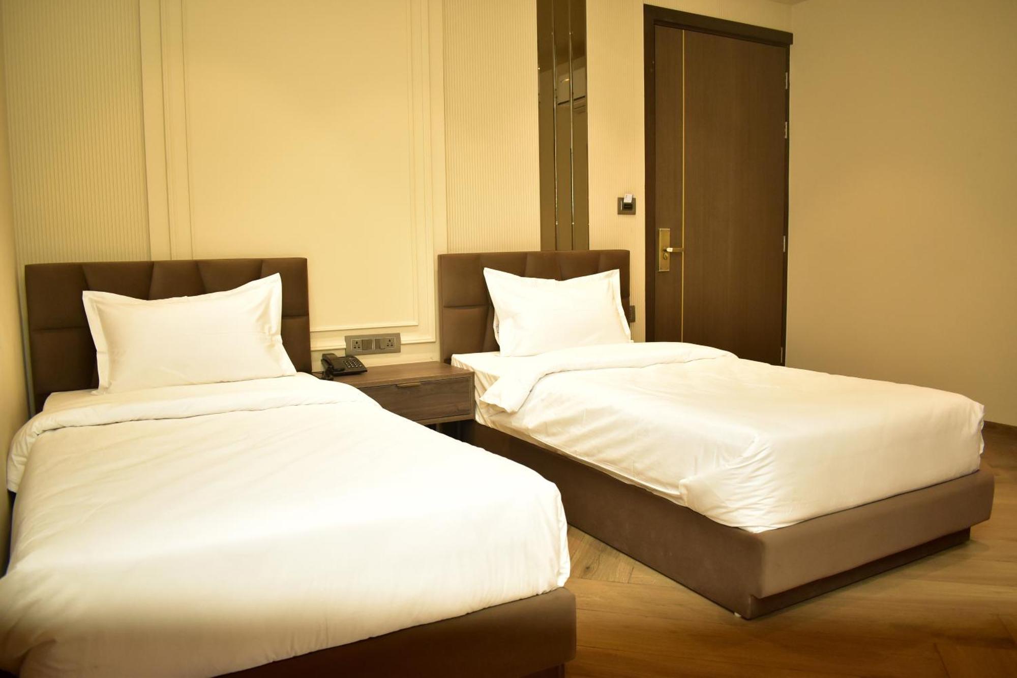 Hotel Cullinan By Qotel Janakpuri Dillí Exteriér fotografie